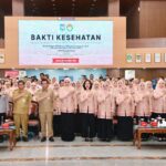 Dalam rangka memperingati Hari Ulang Tahun (HUT) ke-26, Dharma Wanita Persatuan (DWP) Kementerian Dalam Negeri (Kemendagri) menggelar rangkaian kegiatan sosial berupa cek kesehatan gratis, donor darah, dan bazar pangan murah.