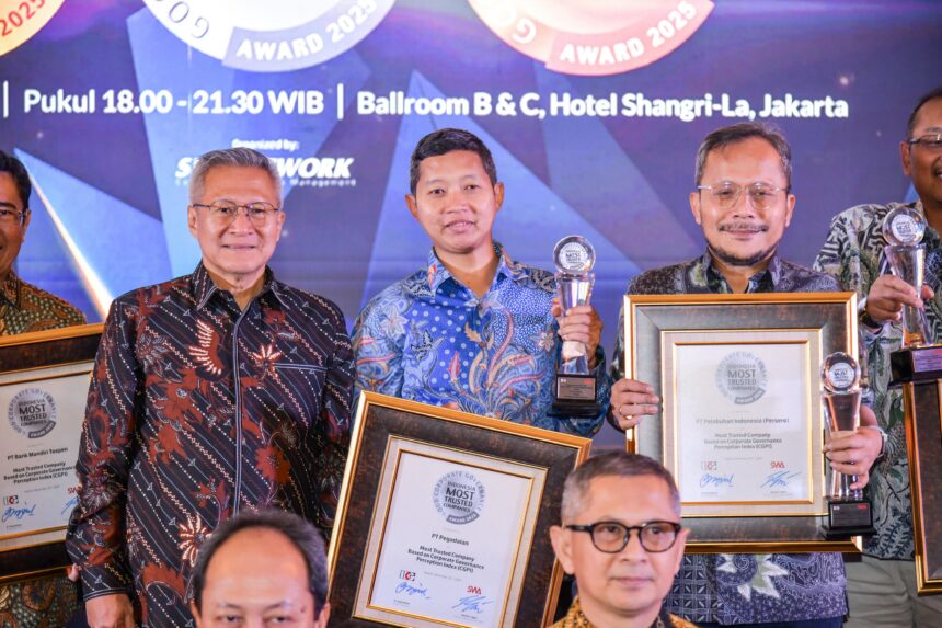 Komitmen kuat PT Pegadaian dalam menerapkan Good Corporate Governance (GCG) secara konsisten dan berkelanjutan kembali membuahkan hasil gemilang.