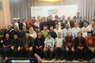 Ketua DPRD DKI Jakarta, Khoiruddin dan sejumlah anggota lainya menghadiri acara media Gathering.(foto sofian/ipol.id)