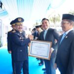 BRI menerima Piagam Penghargaan Mitra Kerja Sama dari Kementerian Imigrasi dan Pemasyarakatan Republik Indonesia (IMIPAS). Foto: Dok BRI