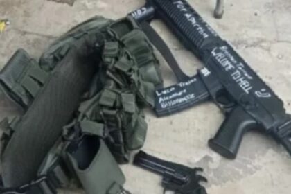 Airsoft gun yang ditemukan di TKP ledakan di SMAN 72 Jakarta. Foto: Ist