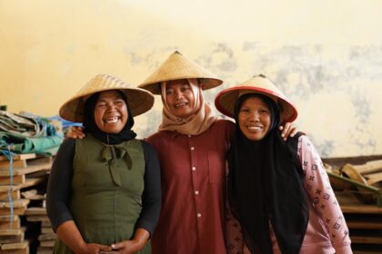 Ketua kelompok Mekaar tidak hanya memimpin administrasi, tetapi juga menyalakan semangat solidaritas dan kemandirian usaha anggota