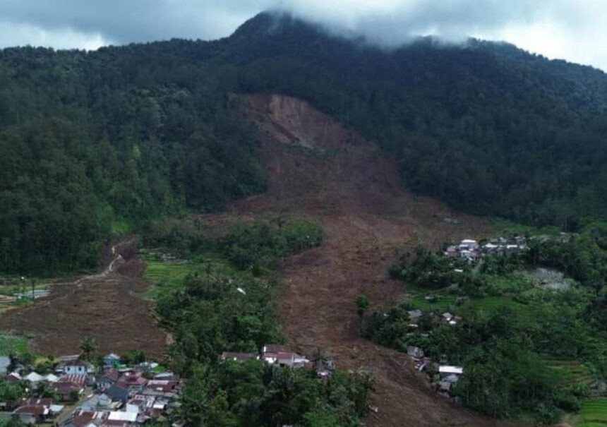 Pantauan wilayah terdampak longsor di Kabupaten Banjarnegara, Jawa Tengah. Foto: BPBD Kab. Banjarnegara