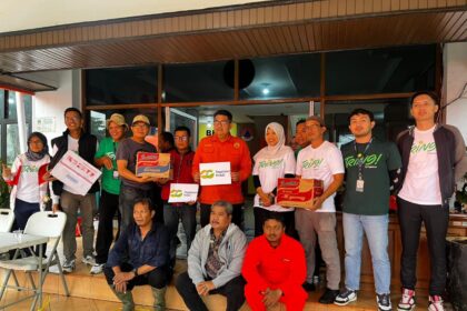 Pegadaian menyalurkan bantuan darurat bagi masyarakat terdampak bencana yang melanda Aceh, Sumatra Utara, dan Sumatra Barat. Foto: Ist