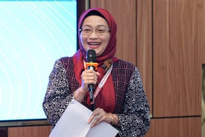 Direktur AdMedika Dian Prambini saat memberikan sambutan pada acara penandatanganan Perjanjian Kerja Sama (PKS) untuk penambahan Dewan Penasihat Medis (DPM) sebagai medical expert untuk Medical Advisor Board (MAB) AdMedika pada Rabu (5/11). Foto: Telkom Indonesia