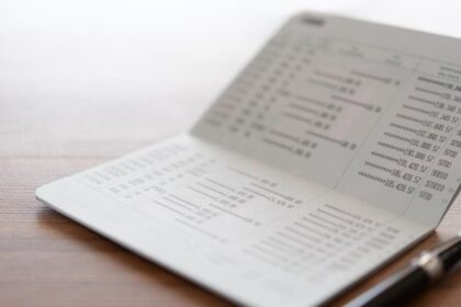 Ilustrasi buku tabungan