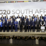 Para pemimpin dunia berfoto bersama dalam KTT Pemimpin G20 di Nasrec Expo Centre di Johannesburg, Afrika Selatan, 22 November 2025. (Foto: EPA)