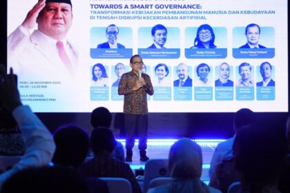 Menko PMK Pratikno mengingatkan bahaya screen time yang berlebihan. Foto: kemenkes