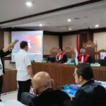 Tampak suasana sidang sengketa lahan antara PT Position dan PT Wana Kencana Mineral (WKM). Foto: IST