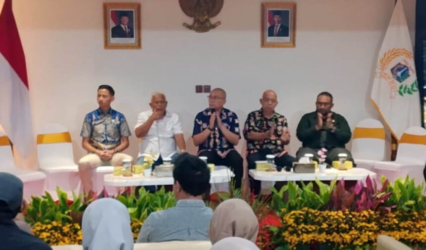 Ketua BK DPRD DKI Jakarta, Yudha Permana saat memberikan keterangan.(Foto Sofian/ipol.id)