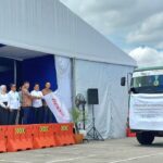 Mendag Budi Santoso lepas ekspor senilai Rp978 miliar dari 8 provinsi, melibatkan UMKM hingga industri besar. Foto: Ipol.id / Vinolla Romadhon