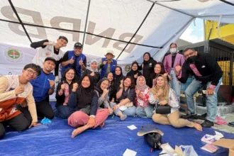 Kementerian Pendidikan Tinggi, Sains, dan Teknologi (Kemdiktisaintek) bersama jaringan perguruan tinggi nasional melakukan langkah terstruktur dalam mendukung penanganan bencana yang terjadi di Sumatra. Mobilisasi sumber daya keilmuan dan tenaga profesional dikerahkan untuk mendukung pemerintah daerah serta instansi terkait dalam percepatan respons dan pemulihan awal, Selasa (9/12). Foto: Dok Humas