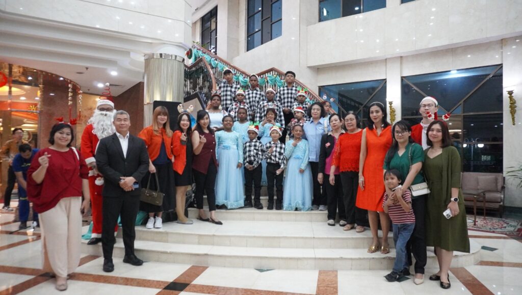 Sunlake Hotel Sambut Musim Natal dengan Lighting Ceremony & Christmas Showcase Spesial. (dok. Sunlake Waterfront Resort & Convention)