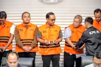 KPK menetapkan dan menahan lima tersangka dugaan suap di lingkungan Pemkab Lampung Tengah, Kamis (11/12/2025). Foto: Live streaming YouTube KPK