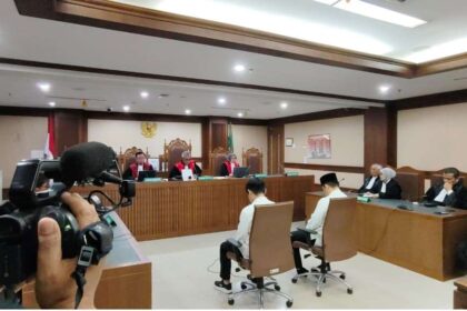 Persidangan sengketa patok lahan tambang antara PT Position melawan PT WKM di PN Jakpus, Rabu (17/12/2025). Foto: Ist