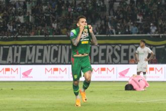 Selebrasi Gali Freitas usai merobek gawang Borneo FC Samarinda. (Ist)