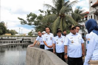 Wagub DKI Jakarta, Rano Karno saat mengunjungi kawasan Kota Tua Foto: Ist