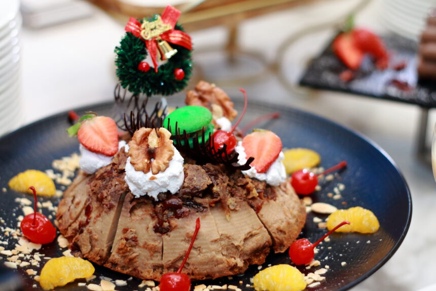 Kemeriahan perayaan Natal dan tahun baru di The Grand Mansion Menteng. (Alidrian Fahwi/ipol.id).