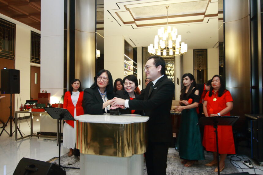 Kemeriahan perayaan Natal dan tahun baru di The Grand Mansion Menteng. (Alidrian Fahwi/ipol.id).