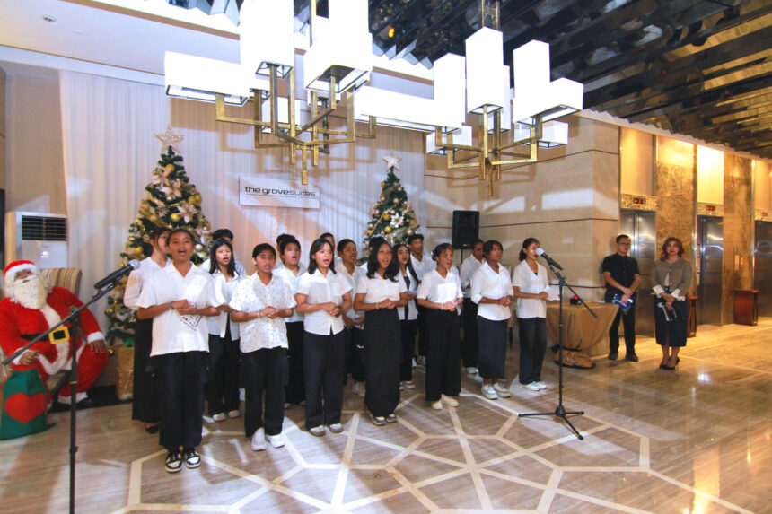 Festive Season 2025: Lumina Noël & Retro Escape di The Grove Suites By Grand Aston. (Foto: Alidrian Fahwi/ipol.id)