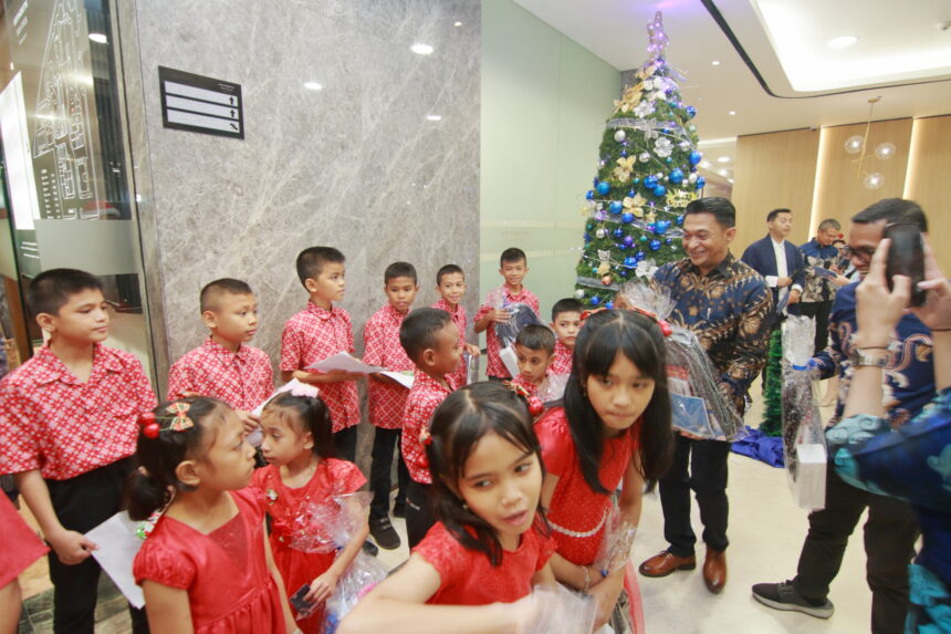 Rangkaian acara pembukaan perayaan akhir tahun di Aryaduta Suites Semanggi. (Alidrian Fahwi/ipol.id)