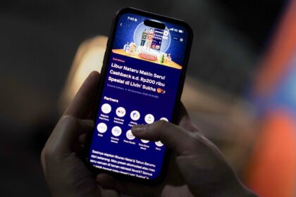 Bank Mandiri menghadirkan program promo spesial bertajuk FOMO Akhir Tahun 2025, yang dirancang untuk memberikan apresiasi kepada nasabah sekaligus menghadirkan nilai tambah di tengah meningkatnya aktivitas belanja, perjalanan, dan gaya hidup masyarakat selama libur akhir tahun. Foto: Bank Mandiri