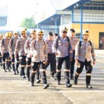 Korps Brimob kerahkan 300 personel, 300 Sabhara tambahan, dan 39 personel Samapta, unit anjing pelacak K9 khusus untuk memperkuat pencarian korban, membantu penanganan bencana di Aceh, Sumatera Barat, dan Sumatera Utara, Senin (1/12/2025). Foto: Ist