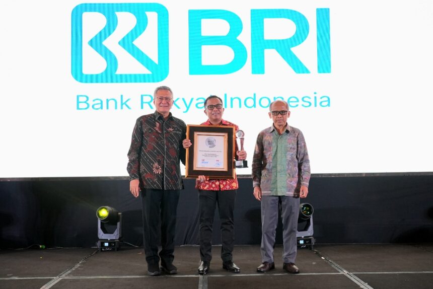 BRI meraih predikat “Sangat Terpercaya” pada ajang penghargaan Indonesia Trusted Companies 2025 based on Corporate Governance Perception Index (CGPI) 2024. Foto: Dok BRI