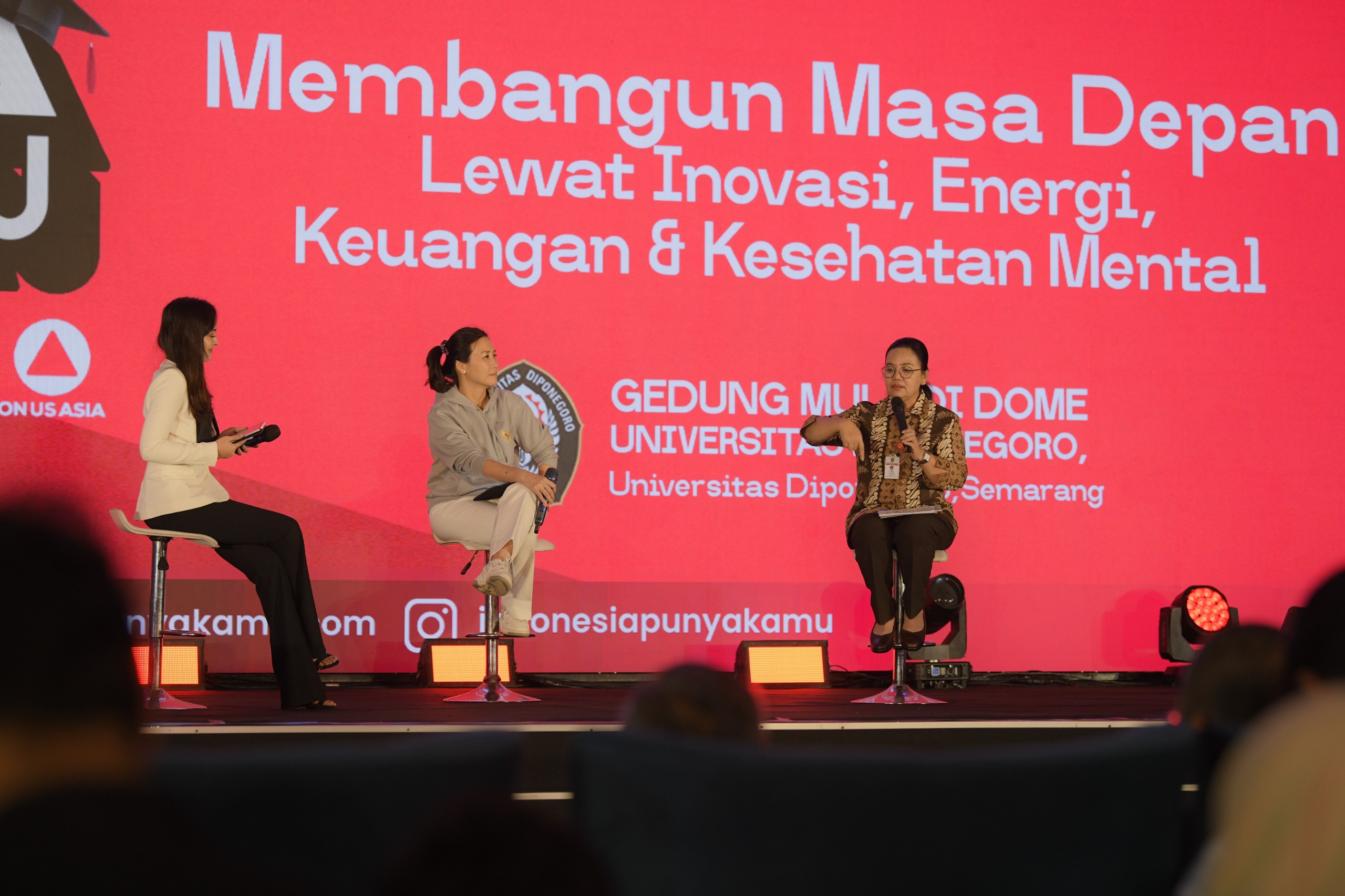 Wali Kota Semarang, Agustina Wilujeng didapuk menjadi salah satu narasumber utama dalam program spesial Indonesia Punya Kamu yang diselenggarakan di Muladi Dome Undip Semarang, Selasa (2/12).