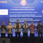 Beberapa awardee yang menerima penghargaan Top Digital Award 2025. Foto: Dok Humas