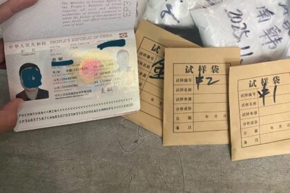 Paspor WNA China saat diamankan oleh Satgas Terpadu. Foto: Puspenkum Kejaksaan Agung