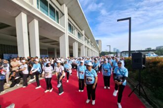 Rangkaian Indonesia Sport Summit (ISS) 2025 resmi dimulai dengan penuh semangat melalui gelaran Fun Walk dan Senam Nusantara Seruni, Sabtu (6/12/2025), di Indonesia Arena, Kompleks Gelora Bung Karno (GBK) Senayan, Jakarta.
