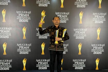 PT Pegadaian menorehkan prestasi gemilang di penghujung tahun dengan meraih tiga penghargaan sekaligus dalam ajang bergengsi Anugerah PR Media Network 2025. Penghargaan diterima langsung oleh Deputi Bisnis Area Bandung, Suhadi di malam penganugerahan yang diselenggarakan di Bandung, pada Jumat (05/12).