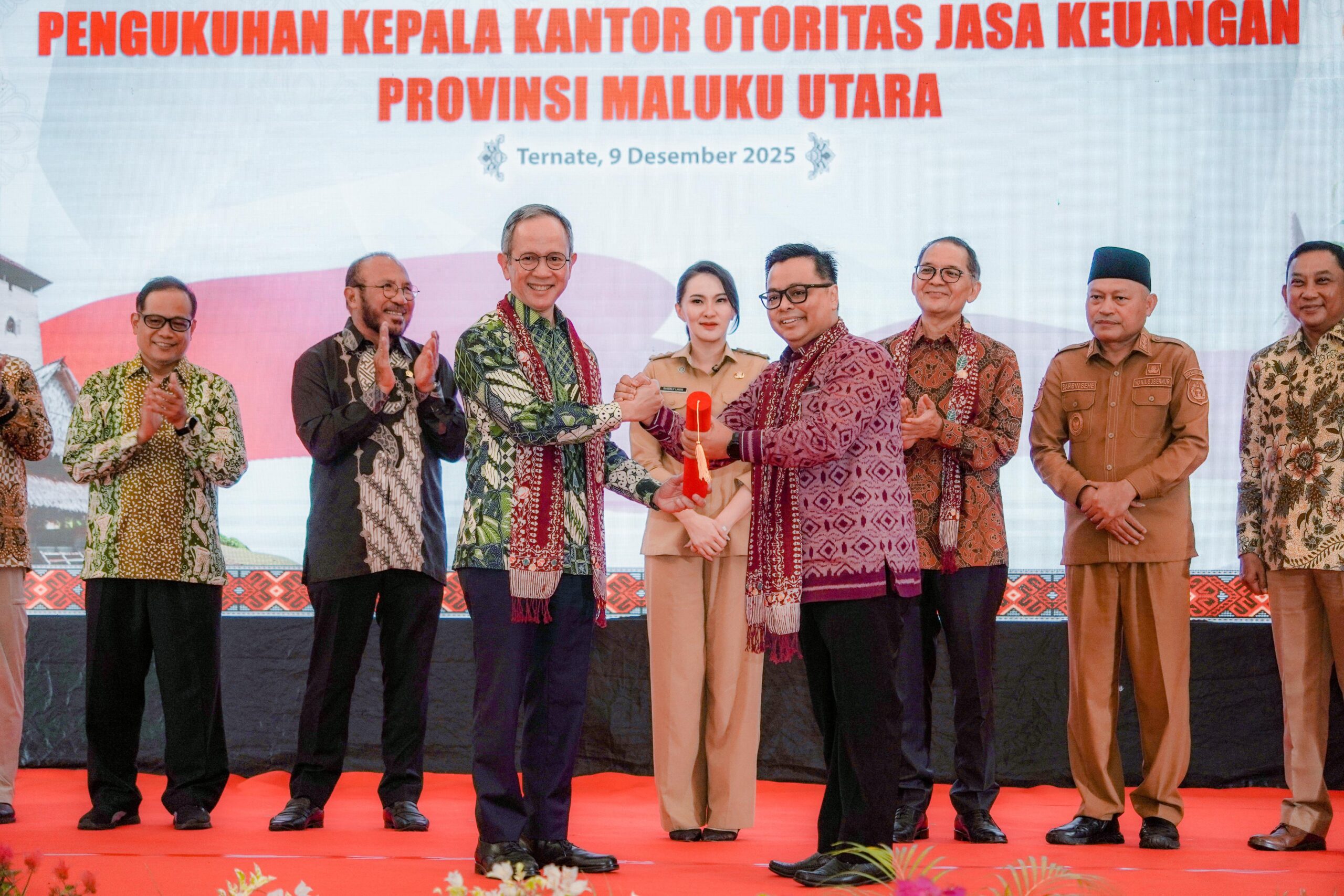 Otoritas Jasa Keuangan (OJK) meresmikan Kantor OJK Provinsi Maluku Utara sebagai upaya memperkuat pengawasan dan pengaturan sektor jasa keuangan, pengembangan ekonomi daerah, serta pelindungan konsumen di wilayah Indonesia Bagian Timur.