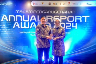 Bank Mandiri meraih Juara 1 Kategori BUMN Go Publik Keuangan pada ajang Annual Report Award (ARA) 2024. Foto: Dok Bank Mandiri