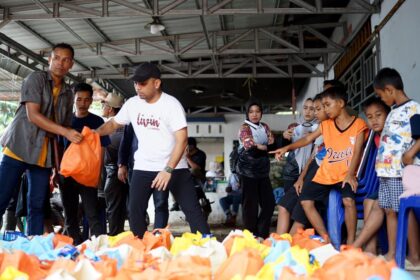 Bank Mandiri menyalurkan bantuan bencana ke tiga titik utama terdampak, yakni Tapaluni Selatan, Kabupaten Tapanuli Tengah, dan Kota Sibolga melalui posko-posko bencana. Foto: Bank Mandiri