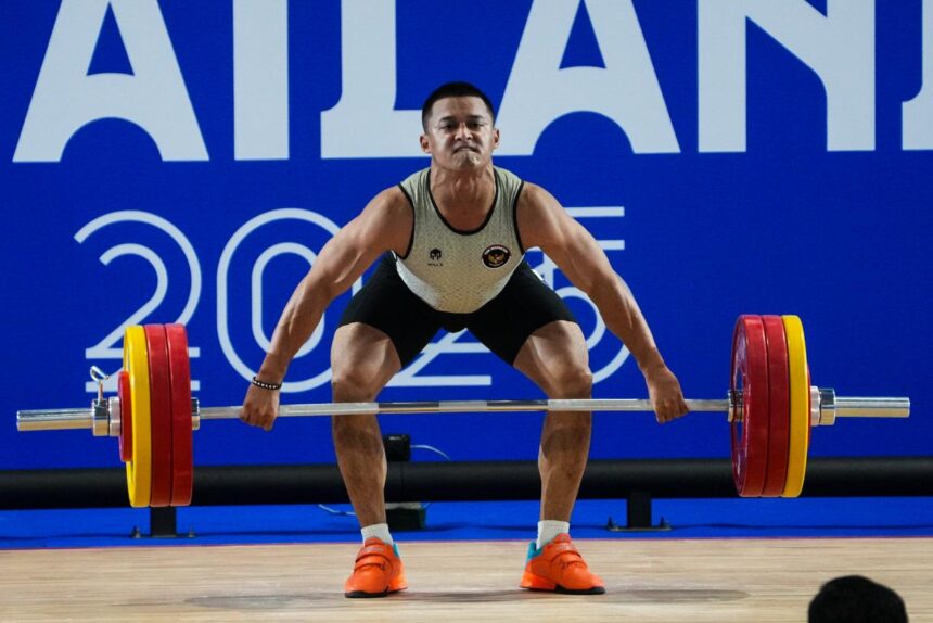 Rizki Juniansyah, Persembahkan Emas di SEA Games 2025 Pecahkan Rekor Dunia. Foto/kemenpora