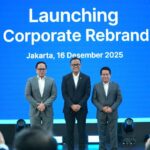 Launching Corporate Rebranding BRI yang dilakukan pada Selasa (16/12/2025), di Menara Brilian Jakarta. Hadir langsung dalam acara peluncuran tersebut Kepala Badan Pengaturan Badan Usaha Milik Negara (BP BUMN) sekaligus Chief Operating Officer (COO) Danantara Indonesia Dony Oskaria, Komisaris Utama BRI Kartika Wirjoatmodjo, Direktur Utama BRI Hery Gunardi serta jajaran Dewan Komisaris dan Direksi. Foto: Dok BRI