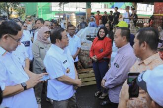 Gubernur DKI Jakarta, Pramono Anung saat mengunjungi pasar induk Keramat Jati.(Foto istimewa)