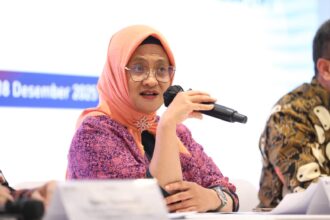Direktur Utama Telkom Dian Siswarini saat sesi Press Conference pada acara penandatanganan akta pemisahan (deed of spin-off) InfraNexia di Jakarta, pada Kamis (18/12). Foto: Telkom Indonesia