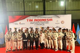Gebyar penyambutan tim bola tangan Indonesia cukup meriah di Terminal 3 Bandara Soekarno - Hatta, Banten, Kamis (18/12/2025).