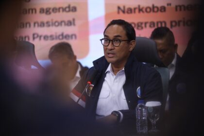 Kepala Badan Narkotika Nasional Republik Indonesia (BNN RI) Komjen Pol Suyudi Ario Seto bersama jajaran dalam Konferensi Pers Catatan Akhir Tahun 2025, Jumat (19/12/2025) di Gedung BNN, Cawang, Jakarta. Foto: Joesvicar Iqbal/ipol.id