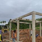 Rumah contoh hunian sementara (huntara) di Desa Sibalanga, Kecamatan Adian Koting, Kabupaten Tapanuli Utara, menjadi acuan pembangunan hunian aman, layak, dan tangguh bencana bagi masyarakat terdampak, sekaligus menghadirkan harapan baru dalam proses pemulihan pasca bencana, Sabtu (20/12/2025). Foto: BNPB