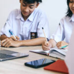 Melihat Hasil Tes Kemampuan Akademik (TKA) SMA 2025 resmi diumumkan hari ini, Selasa, 23 Desember 2025. Foto: Istock @Rani Nurlaela Desandi