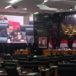 Anggota DPRD DKI Fraksi PSI, Bun Joi Phiau saat intrupsi dalam sidang paripurna.(Foto Sofian/ipol.id)