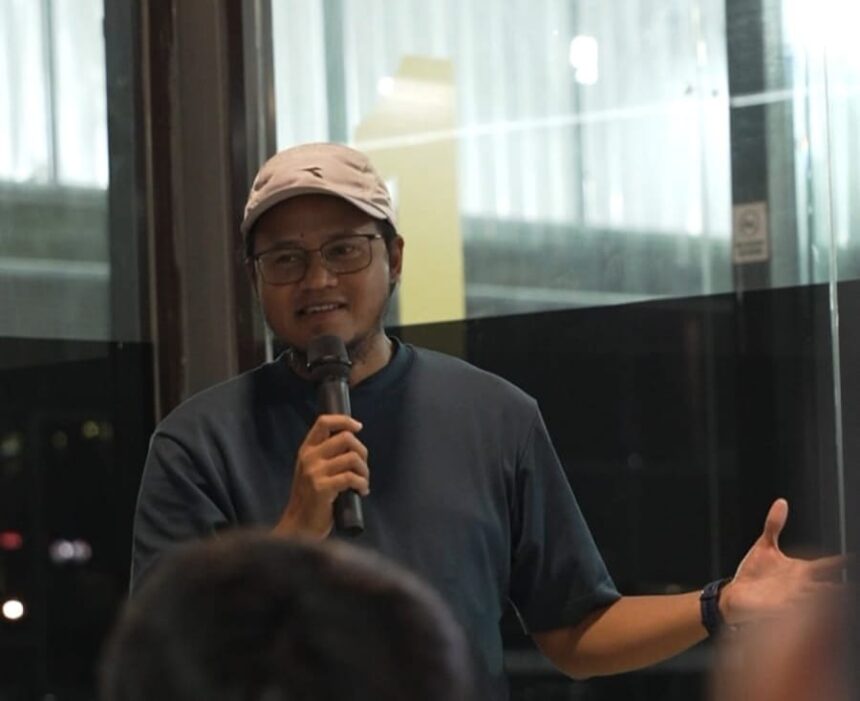 Caketum HIPMI Depok Periode 2026-2029, Ardian Fajar Prastyawan saat berkonsolidasi dan memberi arahan pada tim Guardian. Foto: IG @ardianfajar