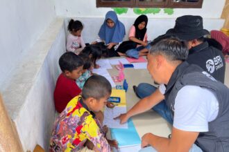 Program Trauma Healing dilaksanakan di berbagai posko bencana BRI Group yang tersebar di Aceh, Sumatera Utara, dan Sumatera Barat, dengan melibatkan relawan, tenaga kesehatan, serta mitra komunitas. Foto: Dok BRI