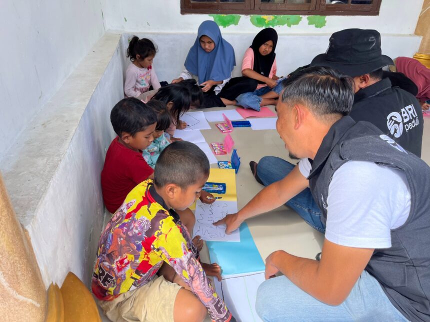 Program Trauma Healing dilaksanakan di berbagai posko bencana BRI Group yang tersebar di Aceh, Sumatera Utara, dan Sumatera Barat, dengan melibatkan relawan, tenaga kesehatan, serta mitra komunitas. Foto: Dok BRI