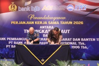 TNI Angkatan Laut dan PT Bank Artha Graha Internasional Tbk secara resmi menandatangani Perjanjian Kerja Sama (PKS) terkait penggunaan produk dan jasa layanan perbankan. Penandatanganan tersebut berlangsung pada Senin (30/12) di Avenzel Hotel and Convention, Cibubur.