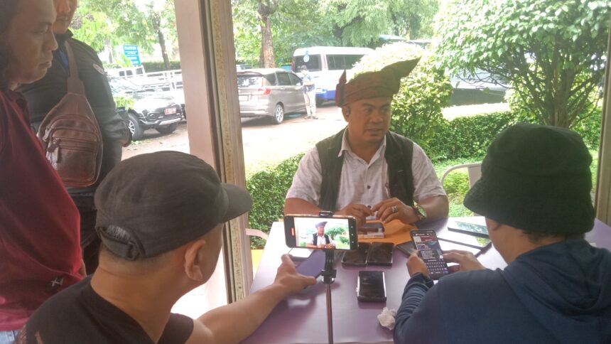 Koordinator Wilayah Melayu Raya Kabupaten Lingga, Zuhardi, menyuarakan keresahan masyarakat Kepulauan Riau, di Jakarta (18/12). Foto/ist